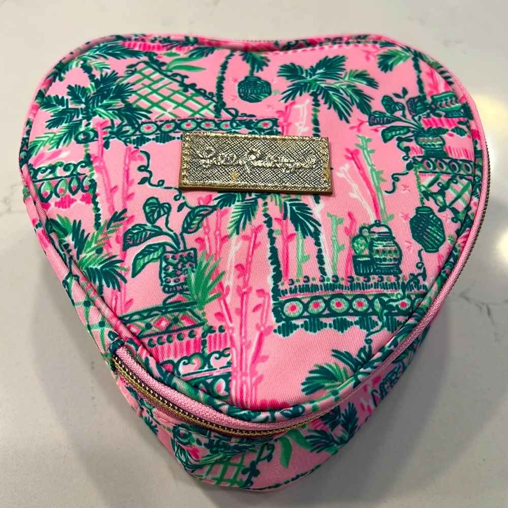 Lilly Pulitzer heart shaped jewelry / cosmetic case.